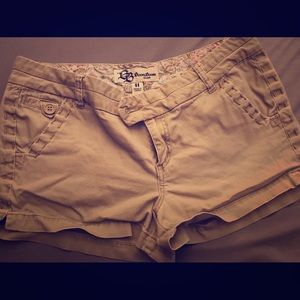 Khaki shorts size 11